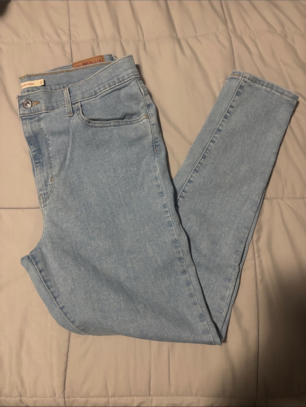 Levi’s 720 high rise super skinny jeans